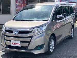 TOYOTA NOAH 2019
