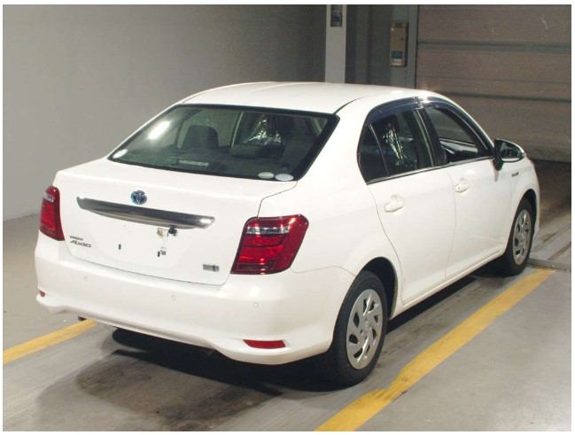 
								TOYOTA AXIO EX HYBRID 2019 full									