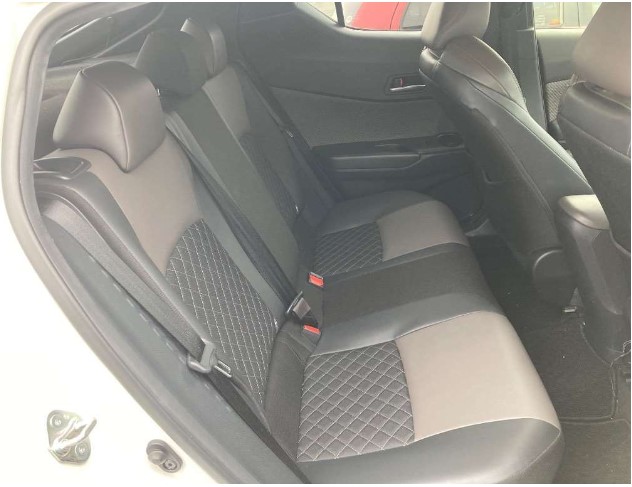 
								TOYOTA CHR HYBRID 2019 full									