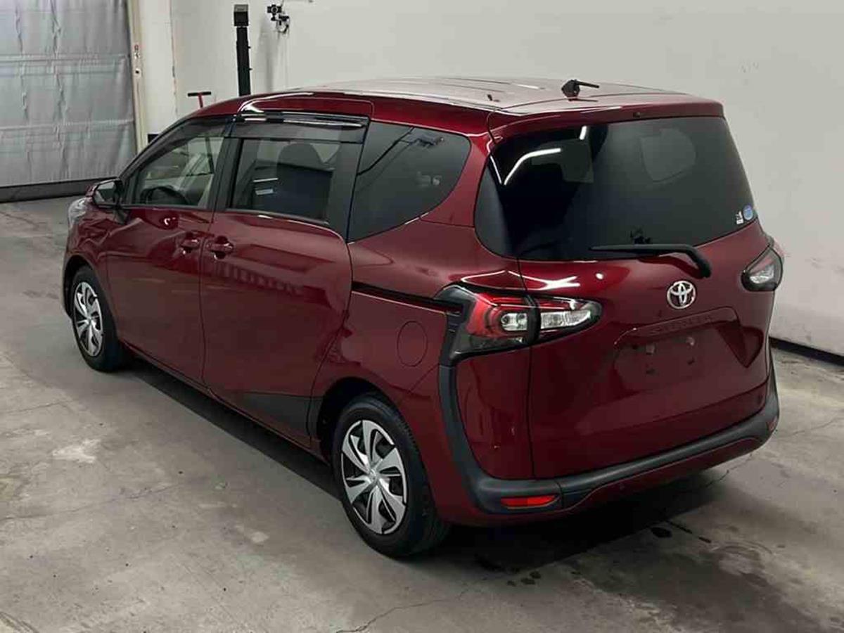 
								TOYOTA SIENTA 7 SEATER NON HYBRID 2019 full									