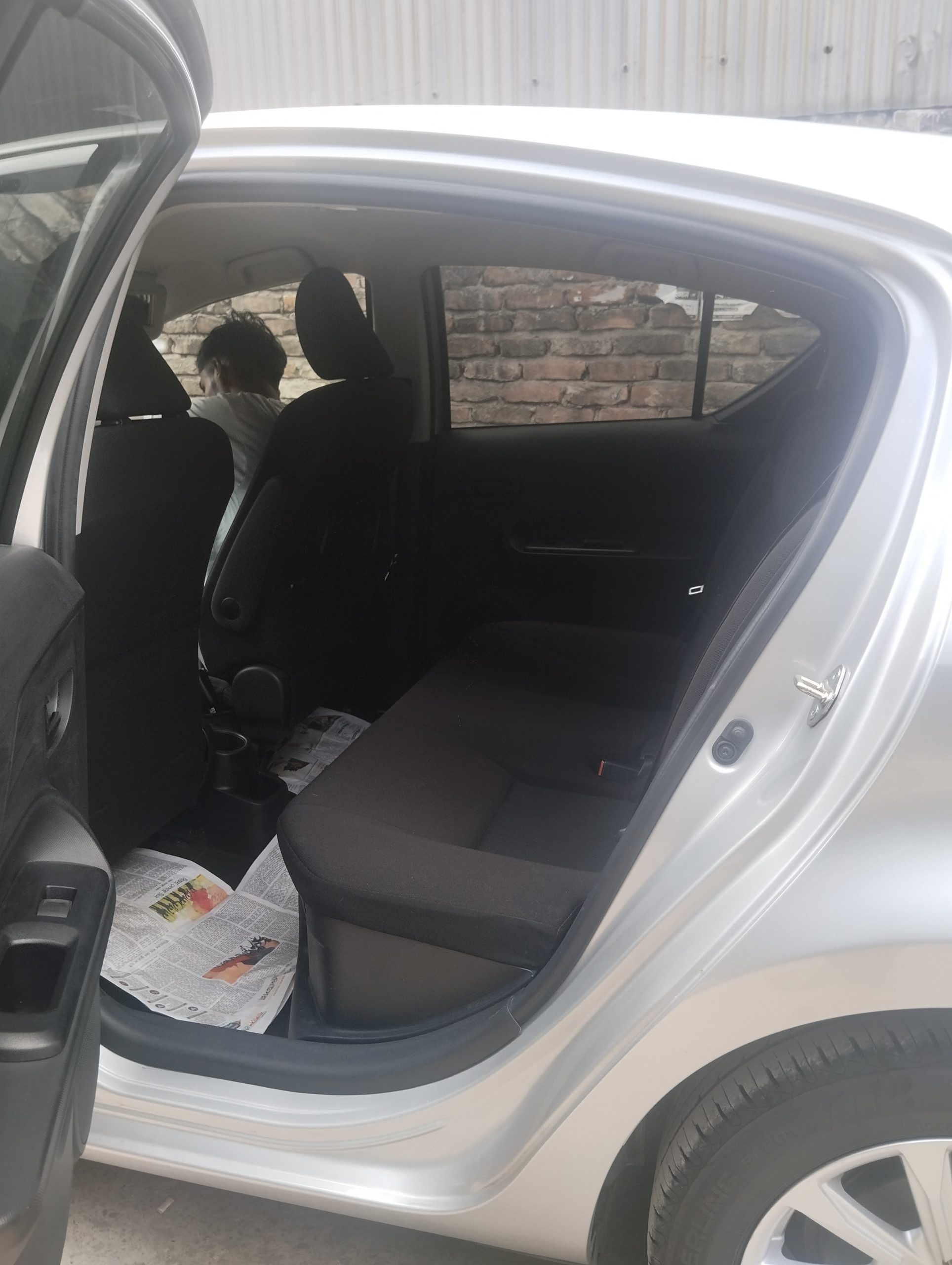 
								TOYOTA AQUA S STYLE HYBRID 2019 full									