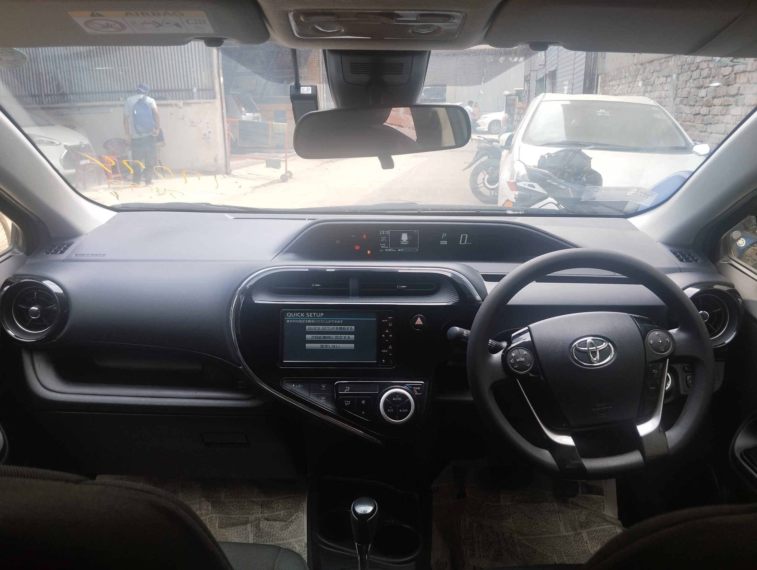 
								TOYOTA AQUA S STYLE HYBRID 2019 full									