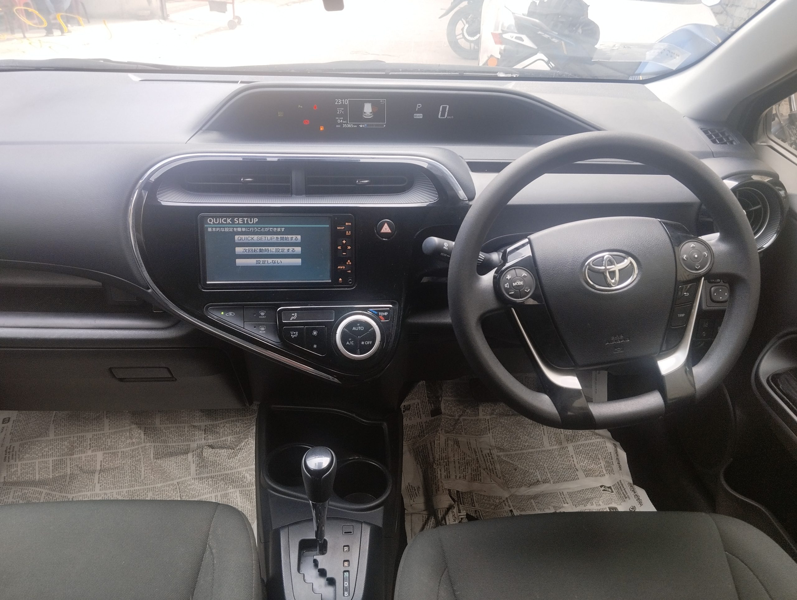 
								TOYOTA AQUA S STYLE HYBRID 2019 full									