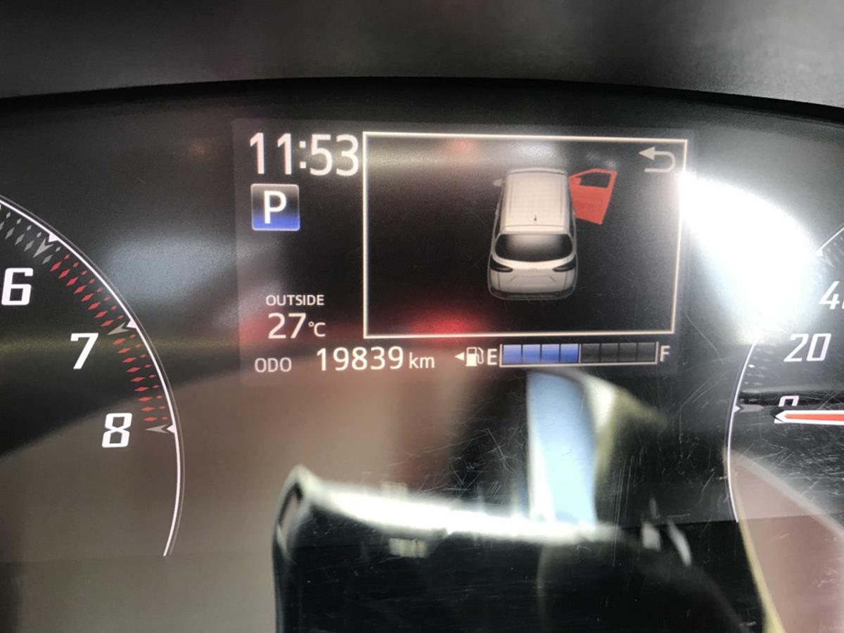 
								TOYOTA SIENTA 7 SEATER NON HYBRID 2019 full									