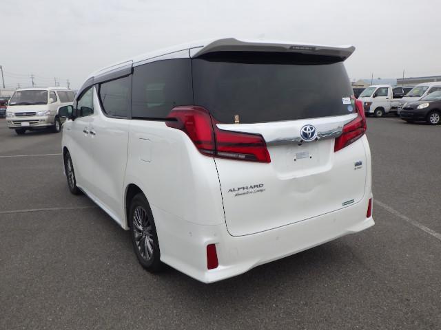 
								TOYOTA ALPHARD EXECUTIVE LOUNGE HYBRID 2020 full									