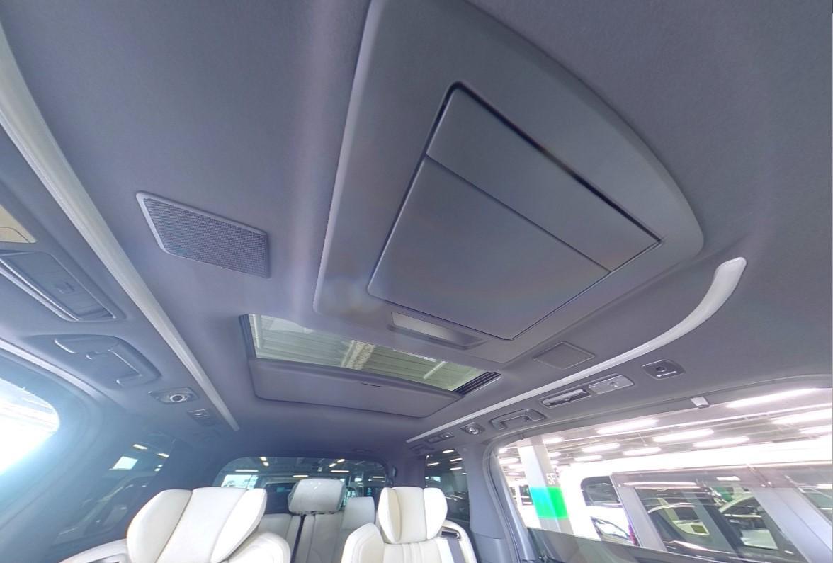 
								TOYOTA ALPHARD EXECUTIVE LOUNGE HYBRID 2019 full									