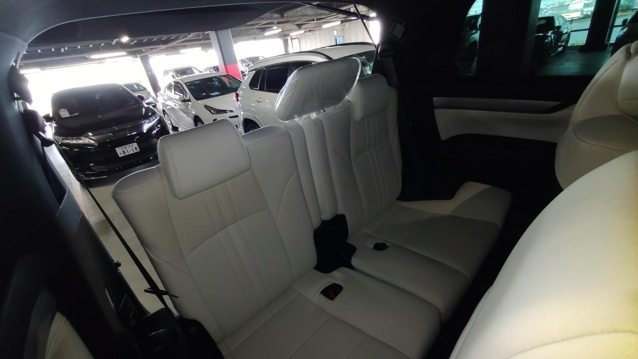 
								TOYOTA ALPHARD EXECUTIVE LOUNGE HYBRID 2019 full									