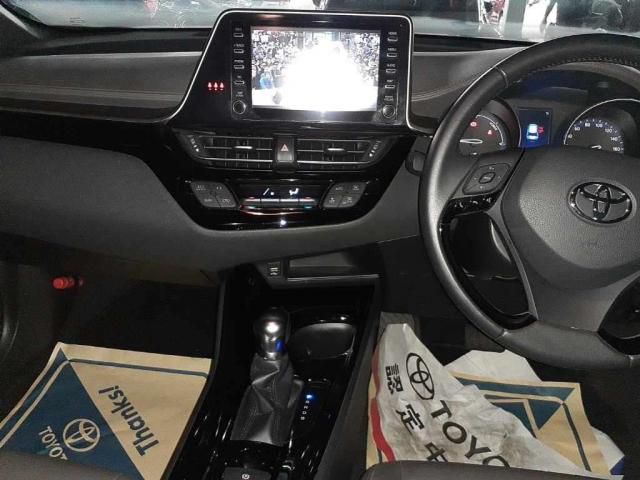 
								TOYOTA CH-R 2020 full									