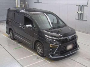 TOYOTA VOXY 2019