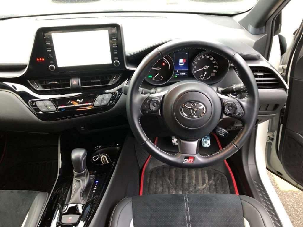 
								TOYOTA CHR S GR SPORTS 2020 full									