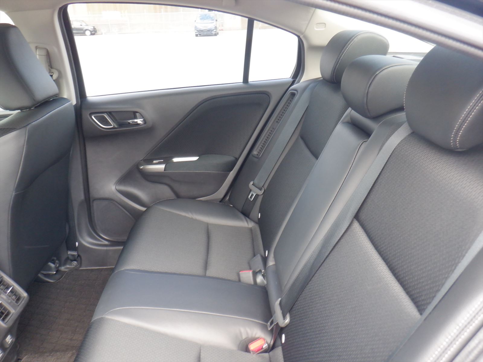 
								HONDA GRACE EX  2019 full									