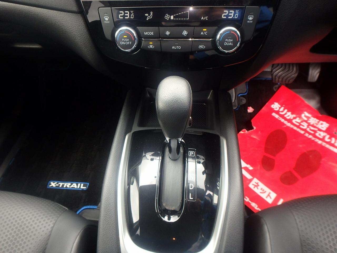 
								NISSAN XTARIL 2019 full									