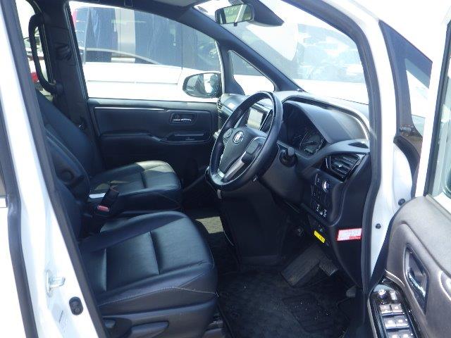 
								TOYOTA ESQUIRE 2019 full									