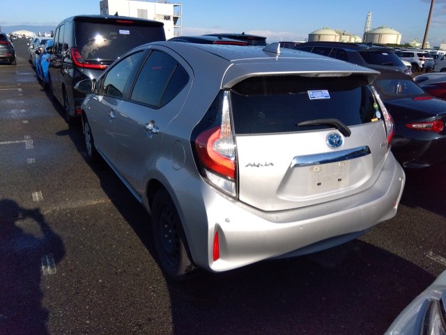 
								TOYOTA AQUA  2019 full									