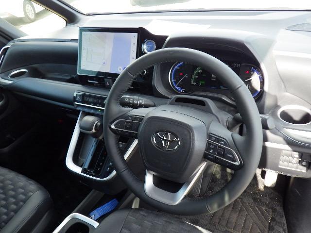 
								TOYOTA VOXY S-Z 2022 full									