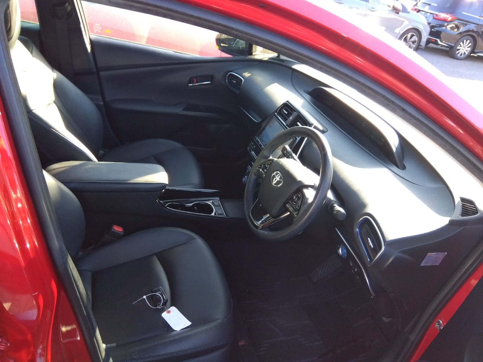 
								TOYOTA PRIUS 2020 full									