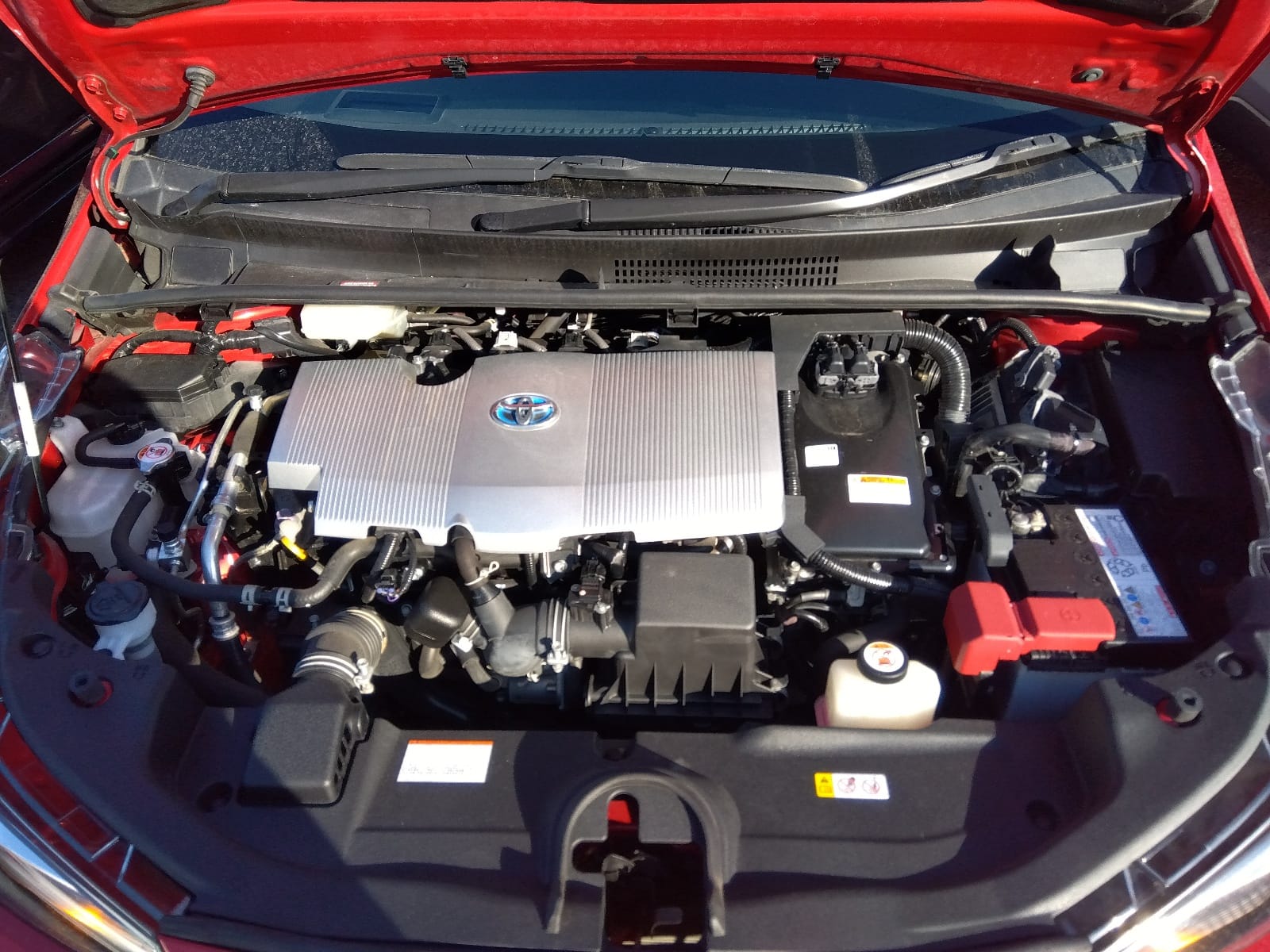
								TOYOTA PRIUS 2020 full									
