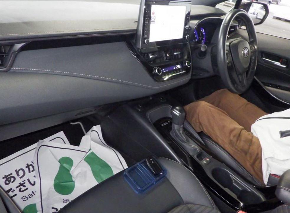 
								COROLLA TOURING WXB HYBRID 2020 full									
