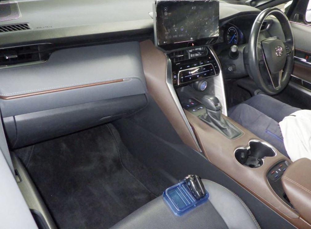 
								TOYOTA HARRIER HYBRID 2021 full									