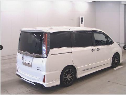 
								TOYOTA NOAH NON HYBRID 2019 full									