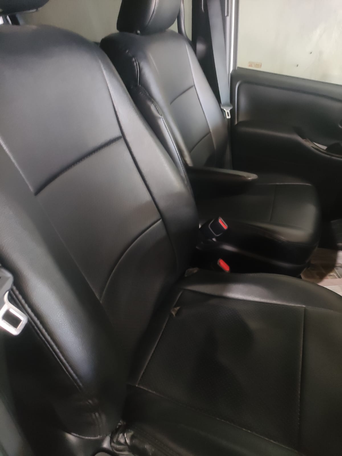 
								TOYOTA NOAH NON HYBRID 2019 full									