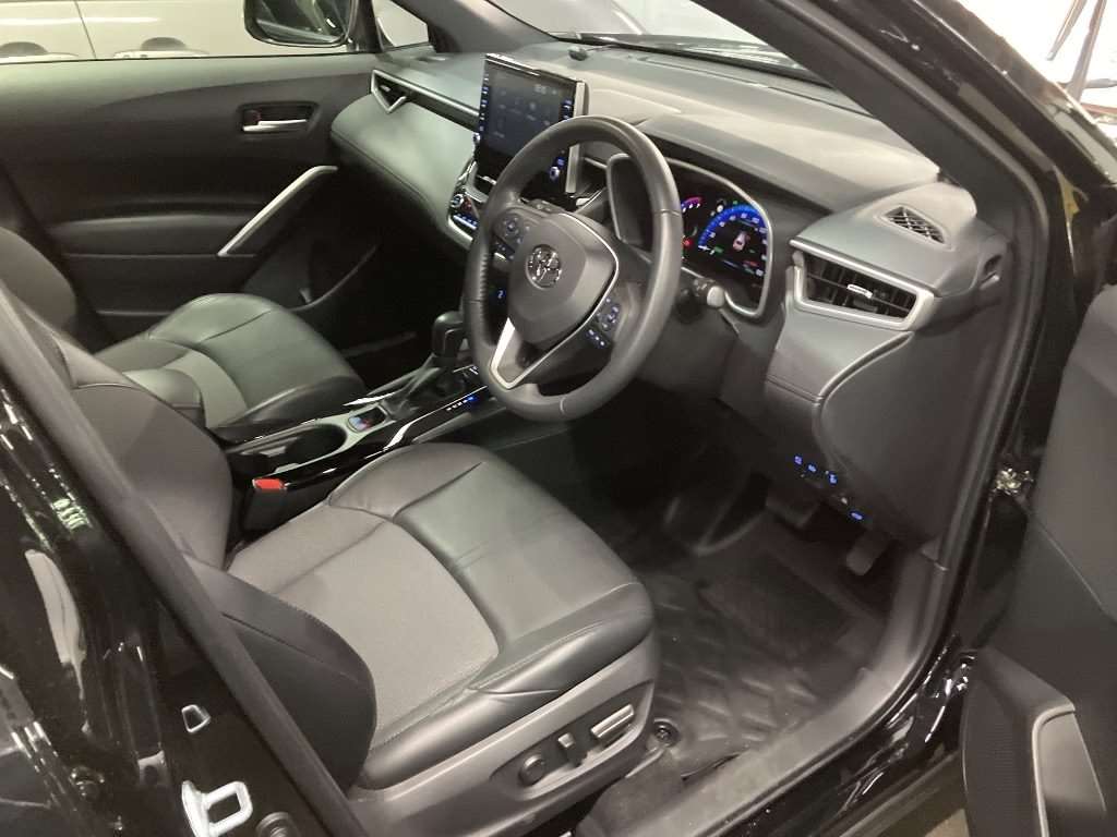 
								Toyota Corolla Cross HYBRID 2021 full									