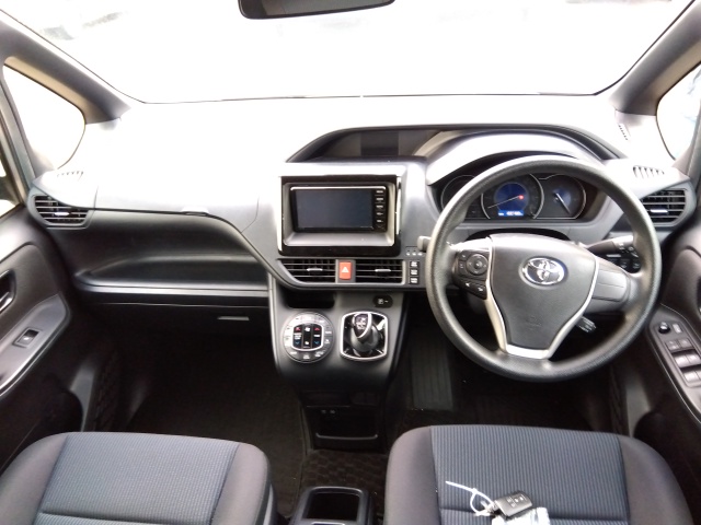 
								TOYOTA NOAH 2019 full									