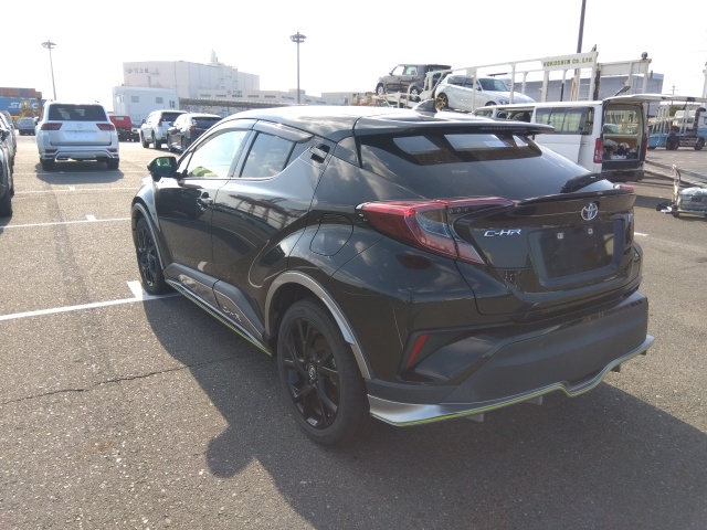 
								TOYOTA CH-R G MODE NERO BODY KIT 2019 full									