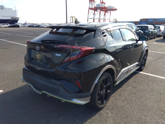 
								TOYOTA CH-R G MODE NERO BODY KIT 2019 full									