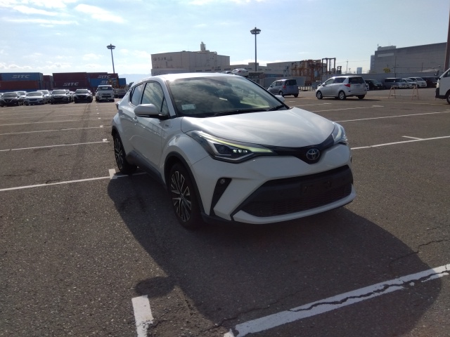 
								TOYOTA CHR HYBRID 2019 full									