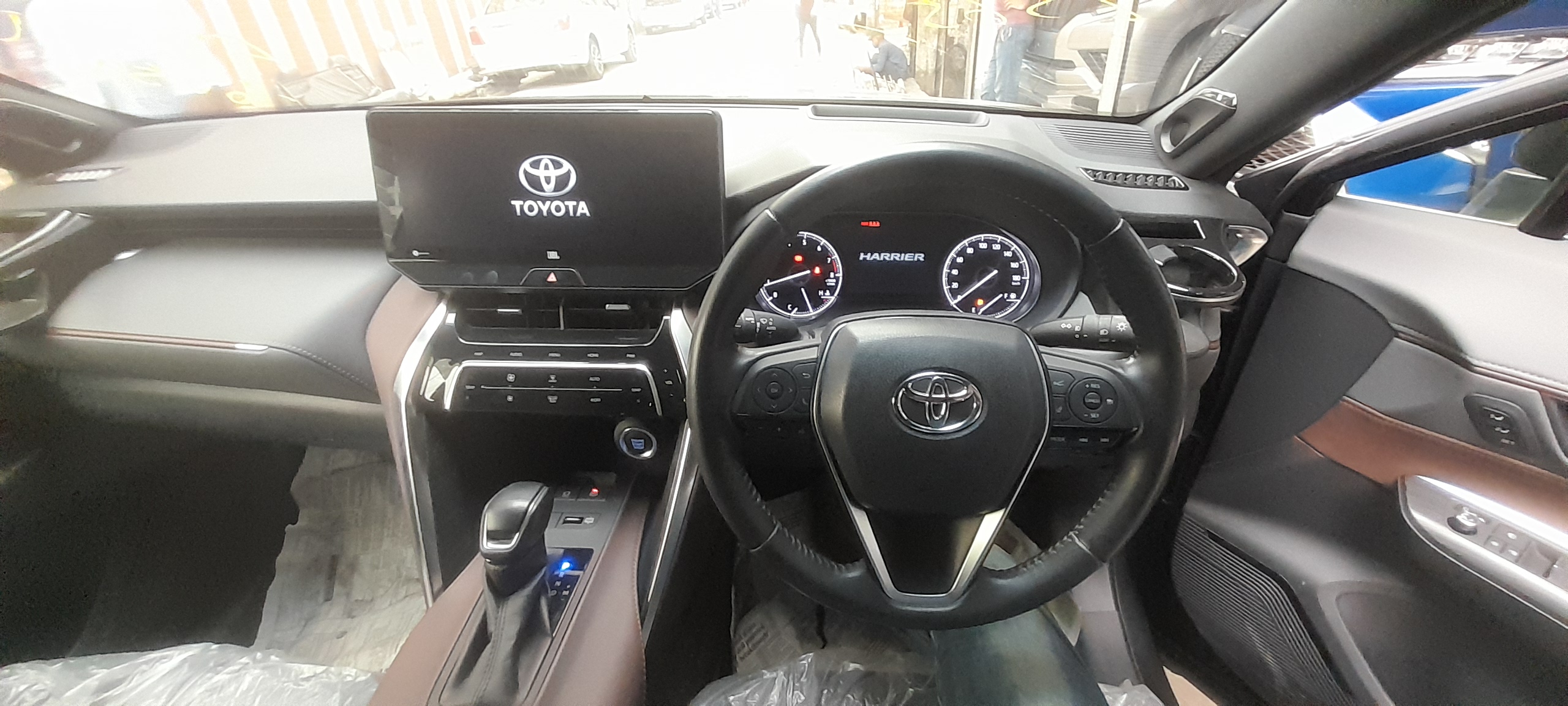 
								TOYOTA HARRIER 2020 full									