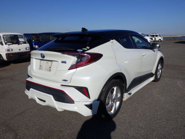 
								Toyota CHR HYBRID S Led 2019 full									