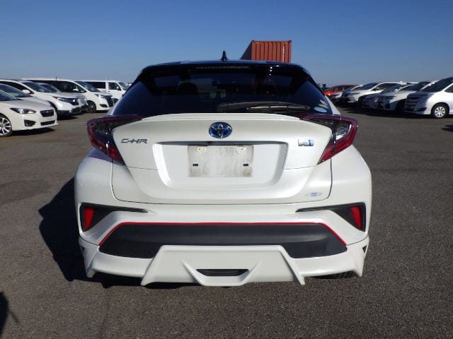
								Toyota CHR HYBRID S Led 2019 full									