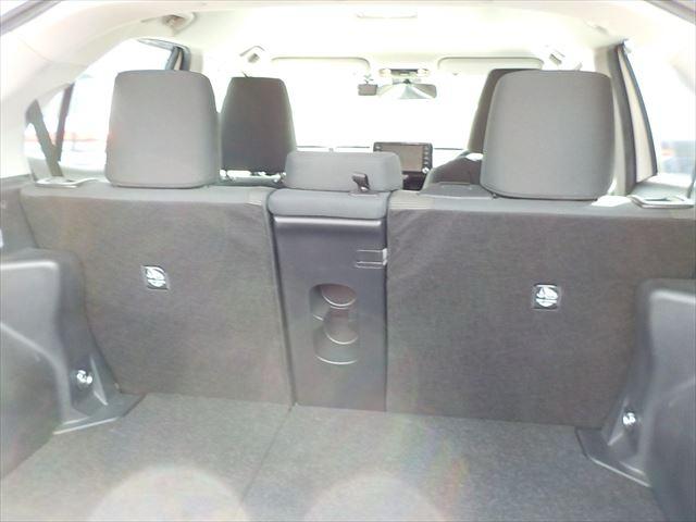 
								Toyota Yaris Cross G HYBRID 2021 full									