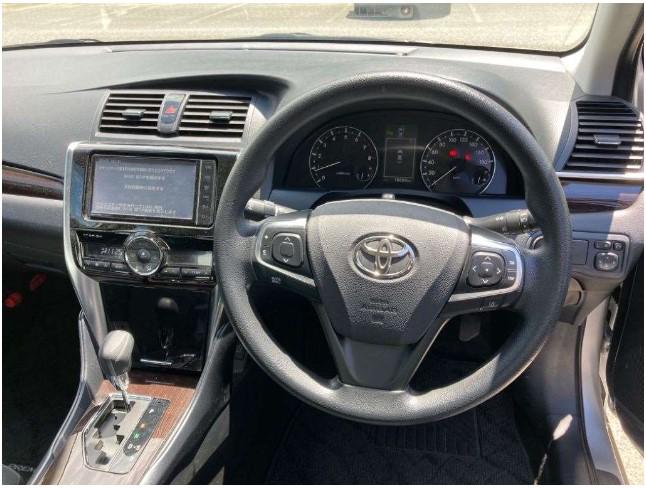 
								TOYOTA PREMIO NON HYBRID 2019 full									