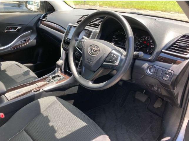 
								TOYOTA PREMIO NON HYBRID 2019 full									