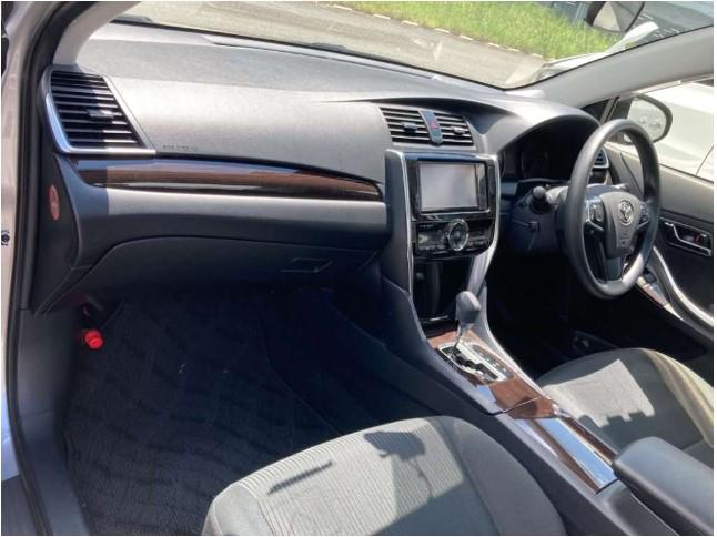 
								TOYOTA PREMIO NON HYBRID 2019 full									