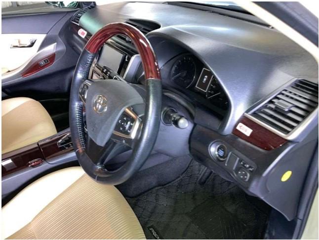 
								TOYOTA PREMIO NON HYBRID 2019 full									