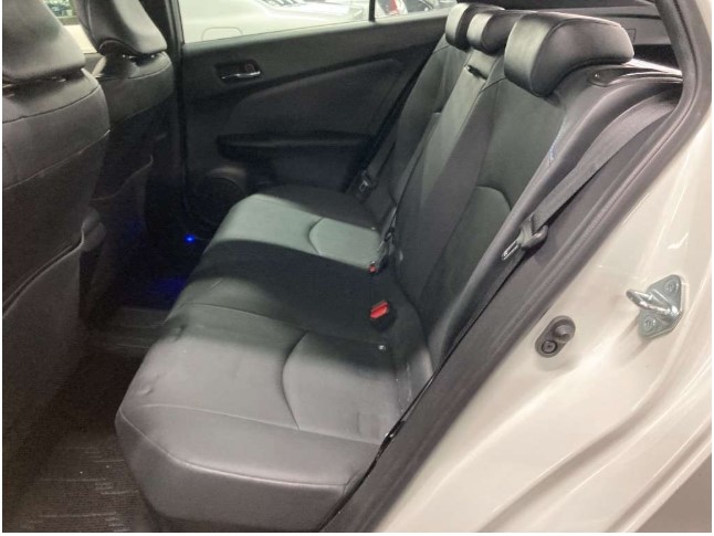 
								TOYOTA PRIUS HYBRID 2020 full									