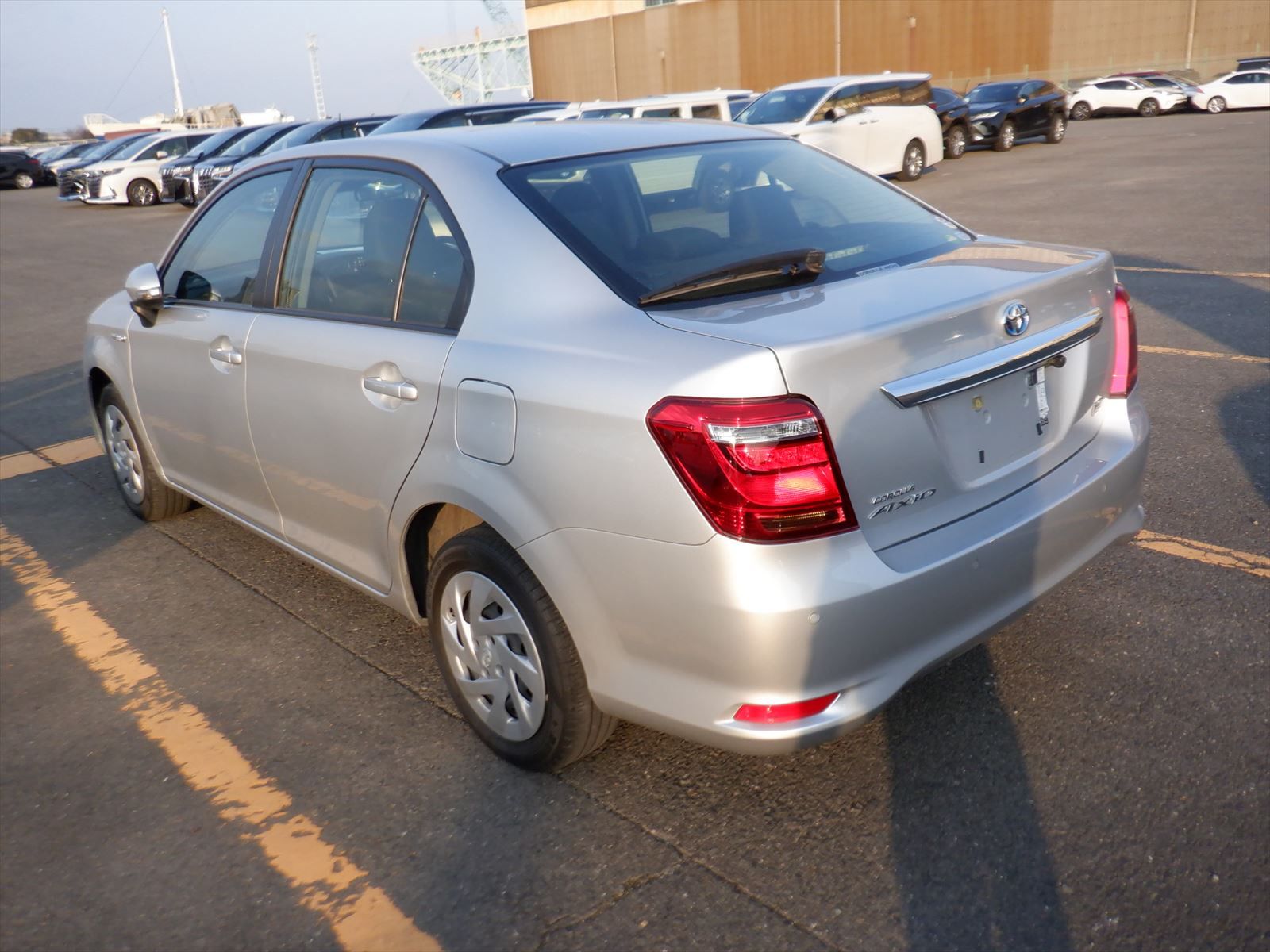 
								TOYOTA AXIO HYBRID 2020 full									