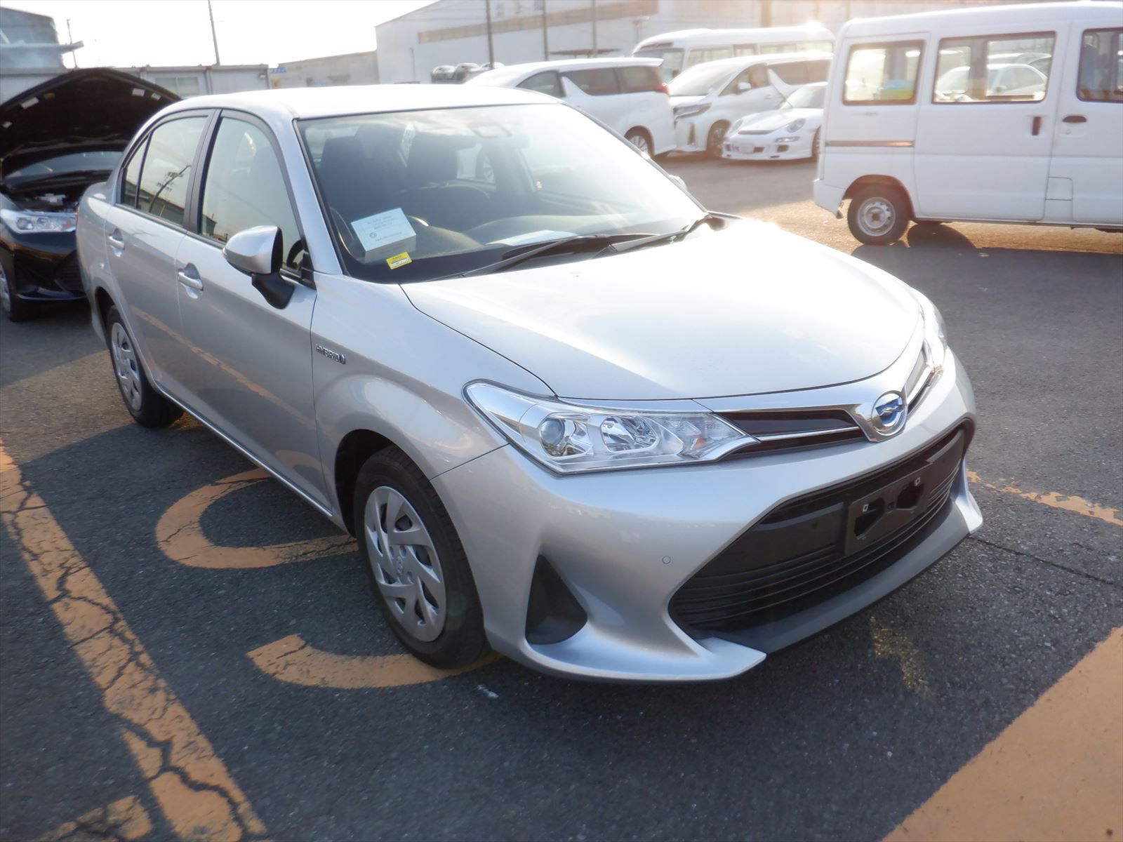 
								TOYOTA AXIO HYBRID 2020 full									