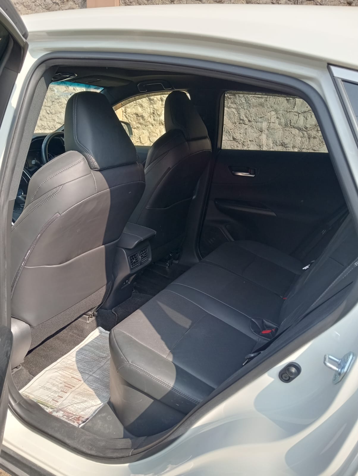 
								TOYOTA HARRIER HYBRID 2020 full									