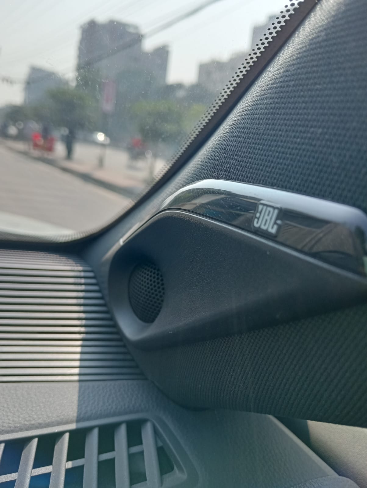 
								TOYOTA HARRIER HYBRID 2020 full									