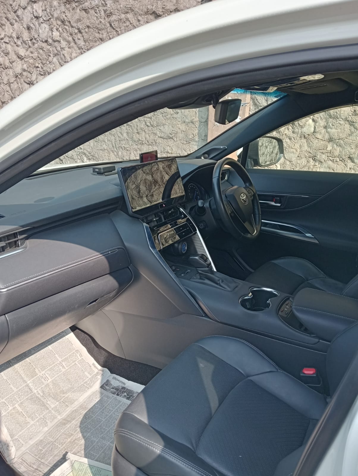 
								TOYOTA HARRIER HYBRID 2020 full									