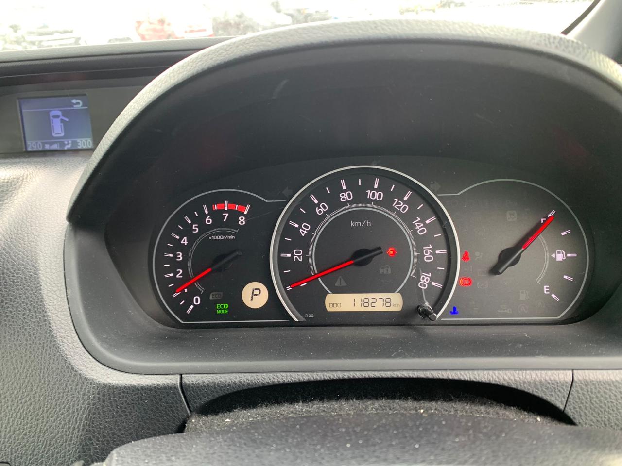 
								TOYOTA NOAH NON HYBRID 2020 full									