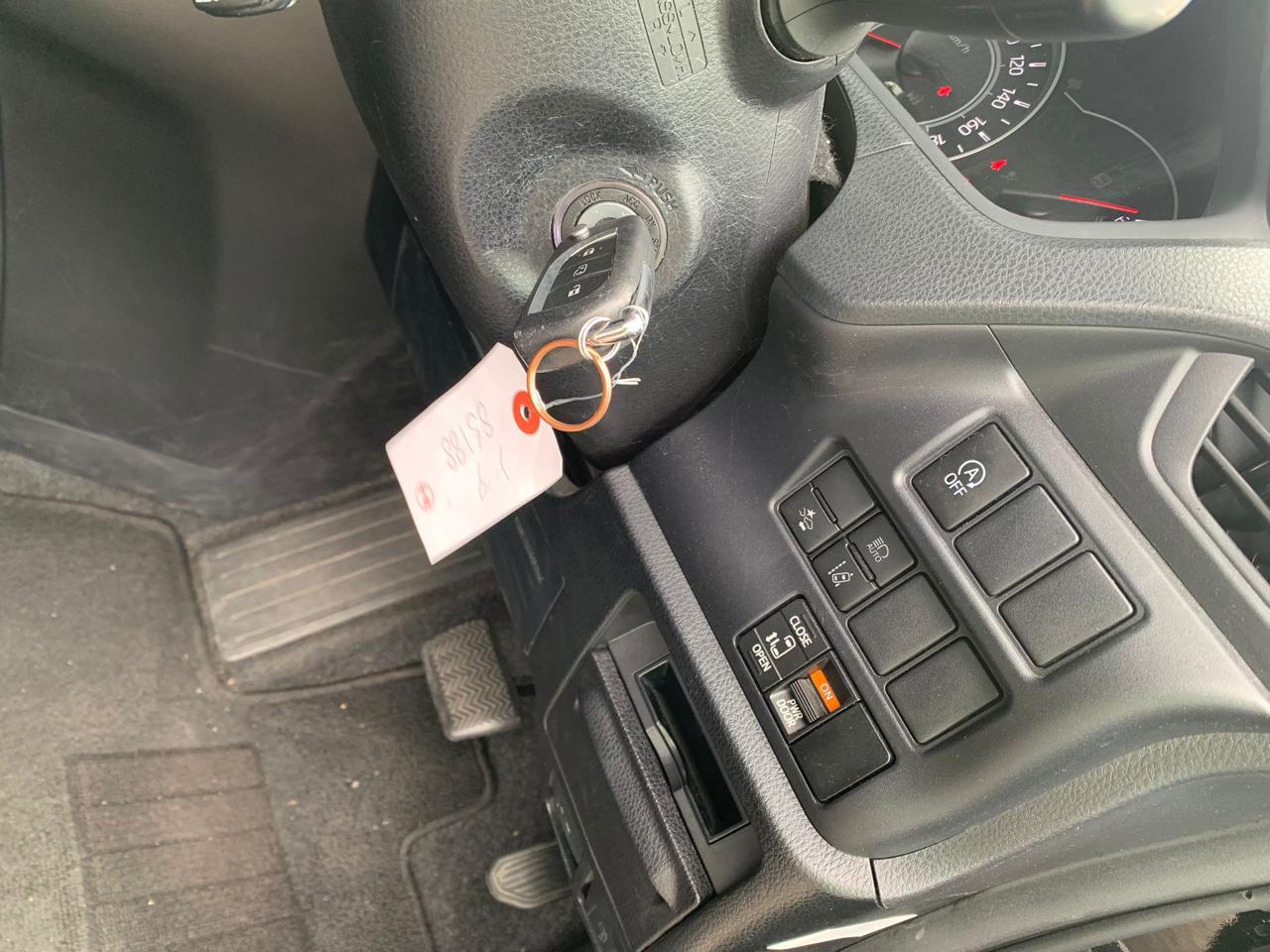
								TOYOTA NOAH NON HYBRID 2020 full									