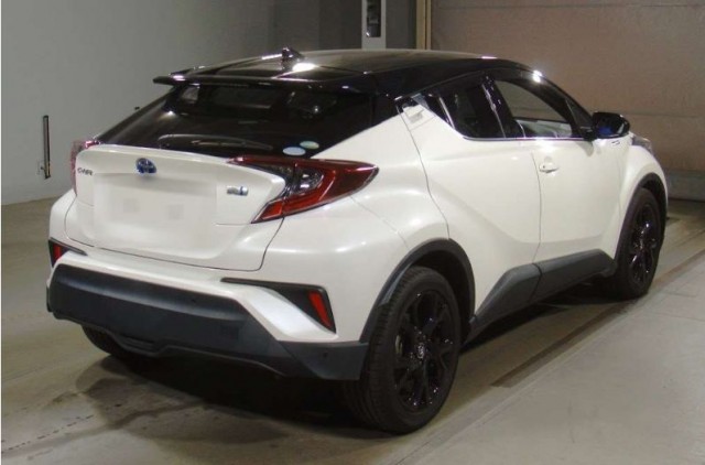 
								TOYOTA CHR HYBRID 2019 full									
