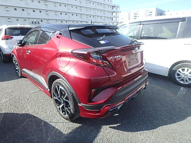 
								TOYOTA CHR HYBRID 2018 full									