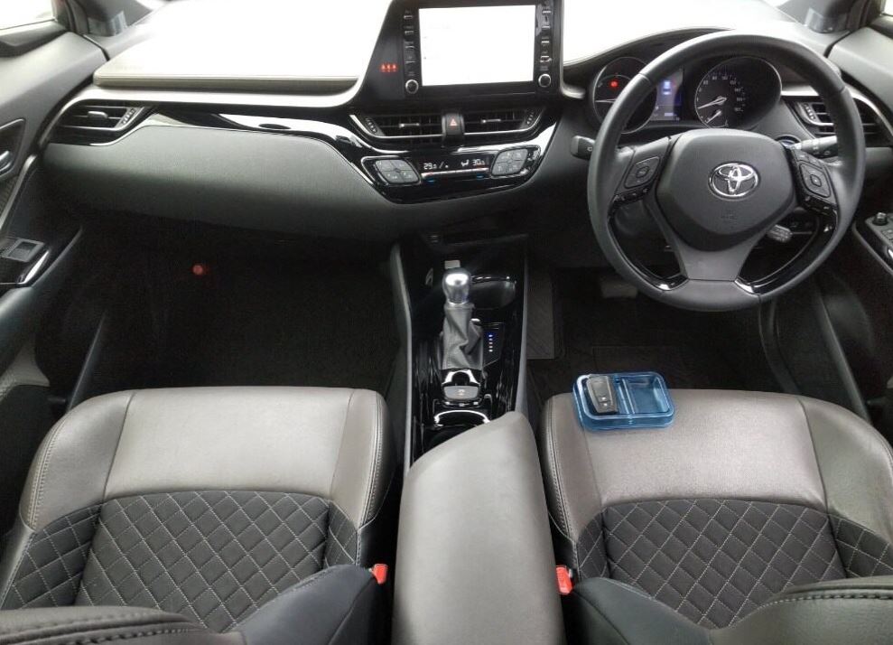 
								TOYOTA CHR HYBRID 2020 full									