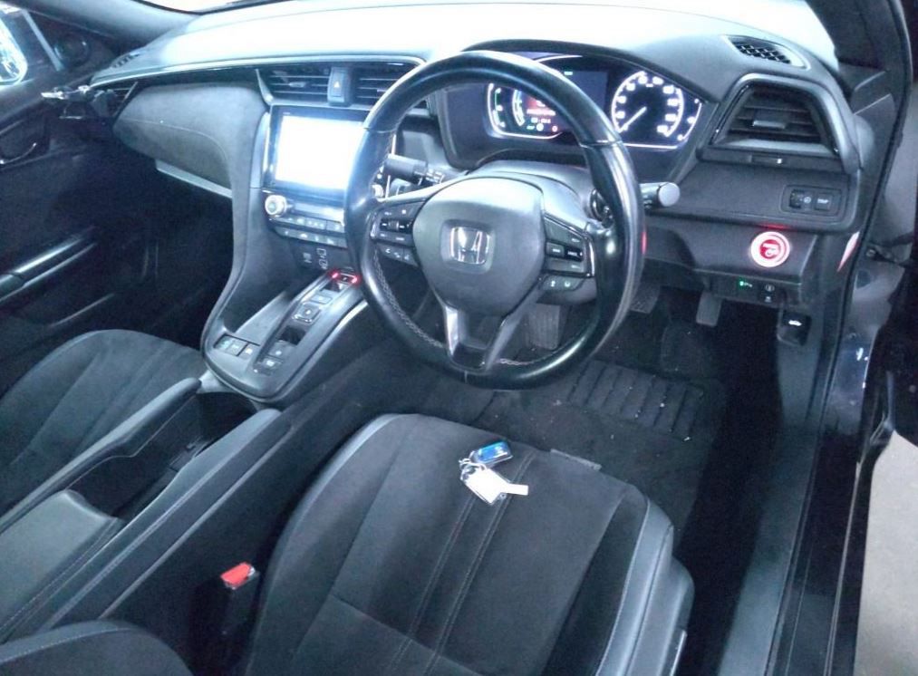 
								HONDA INSIGHT HYBRID 2020 full									